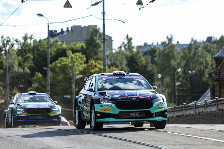 Piedāvājam spilgtākos foto mirkļus no FIA pasaules rallija čempionāta (WRC) debijas Latvijā. Foto: Gatis Smudzis 357102