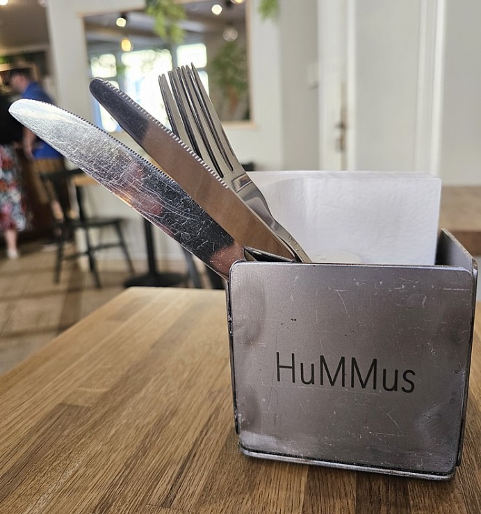 Apmeklējam un izbaudām Izraēlas virtuves restorānu «Hummus» Vecrīgā 357894