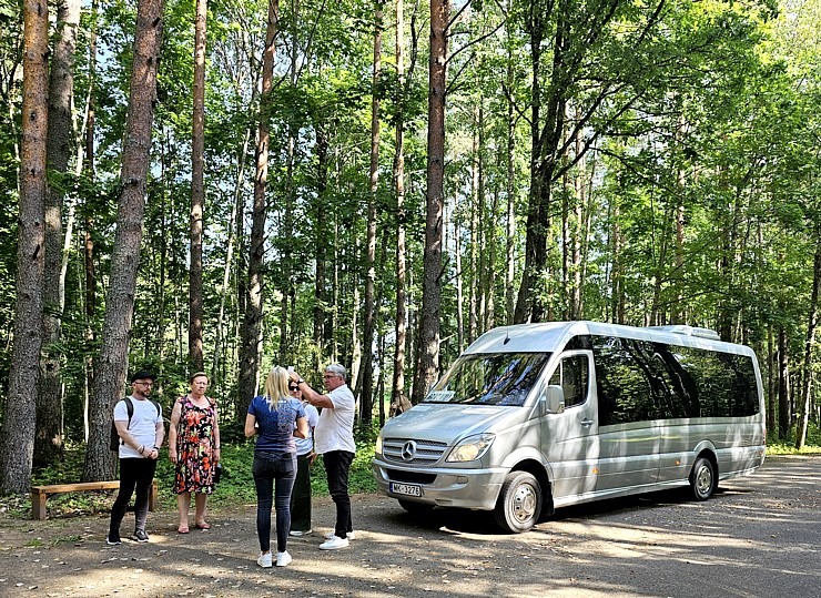 Tūrisma profesionāļi sadarbībā ar LIAA Tūrisma departamentu iepazīst Vidzemes tūrisma piedāvājumu 359211