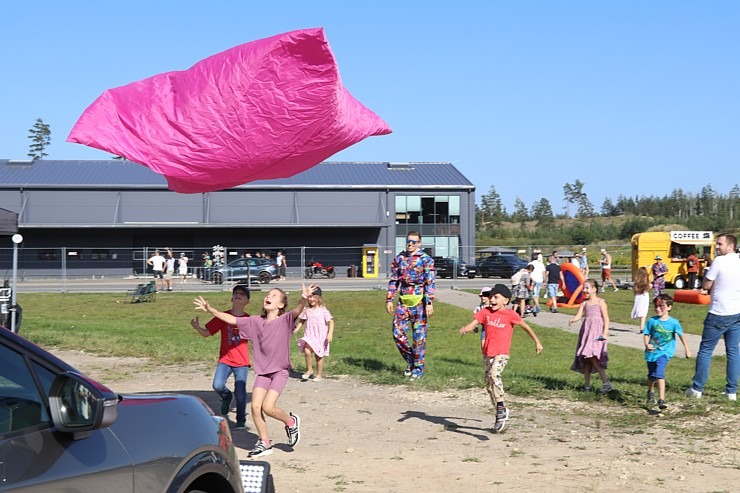 Festivāls «CUPRA Summit 2024» pulcē «Sporta Komplekss 333» zīmola fanus, ģimenes un atbalstītājus 359353