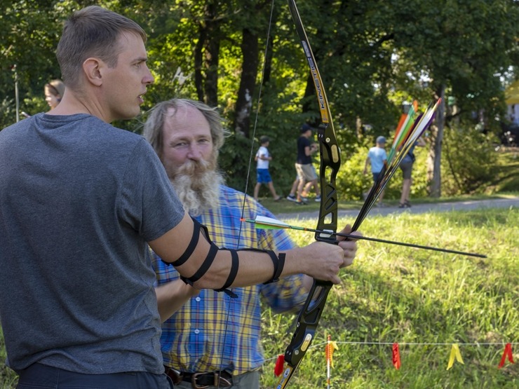 Zaubes savvaļas kulinārais festivāls pulcē dabas garšu un tautas pavārmākslas cienītājus. Foto: Andris Eglītis 359745