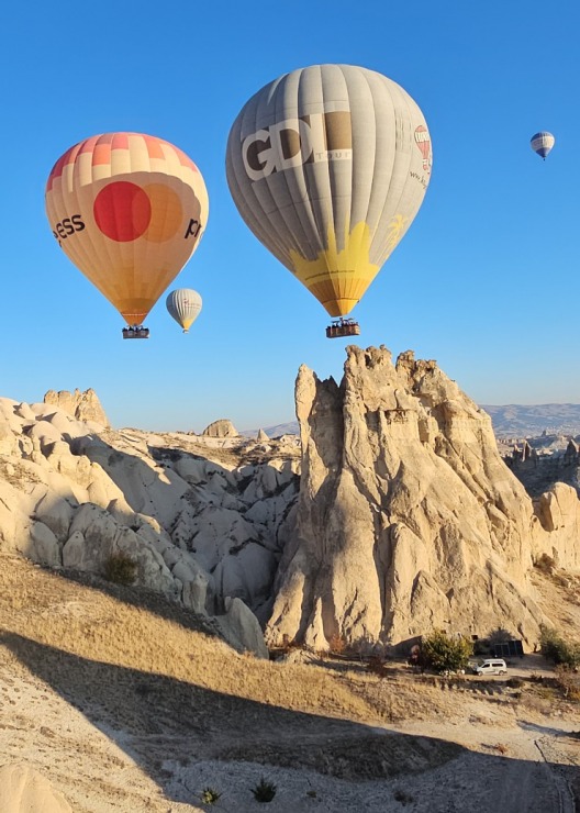 Sadarbībā ar «Turkish Airlines» izbaudām Kapadokijas gaisa balonu lidojumu ar saullēktu 363703