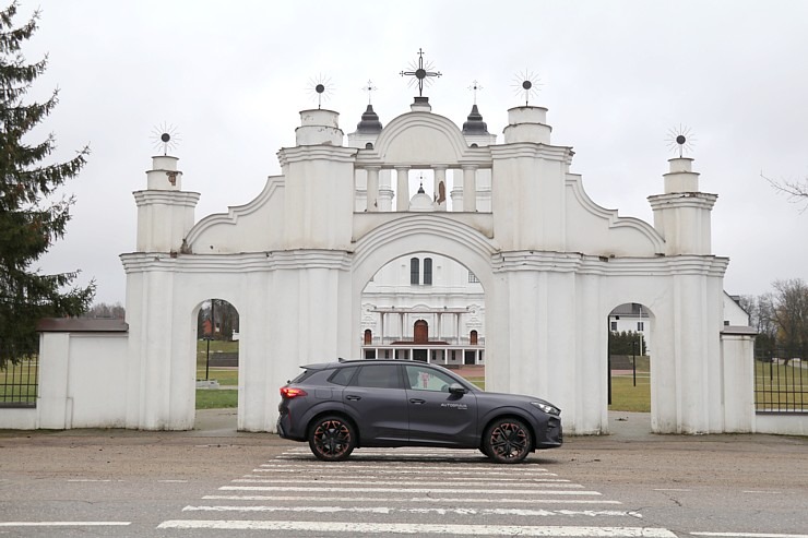 Patriotu nedēļā sadarbībā ar «Autobrava» ceļojam ar jauno «CUPRA Terramar 1.5 e-HYBRID VZ DSG» 363781