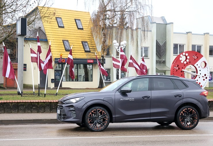 Patriotu nedēļā sadarbībā ar «Autobrava» ceļojam ar jauno «CUPRA Terramar 1.5 e-HYBRID VZ DSG» 363782