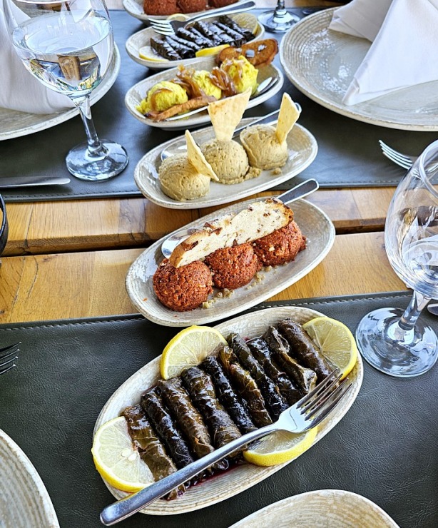 Sadarbībā ar «Turkish Airlines» izbaudām Kapadokijas restorāna «Keyif Restaurant» pusdienu piedāvājumu 363880