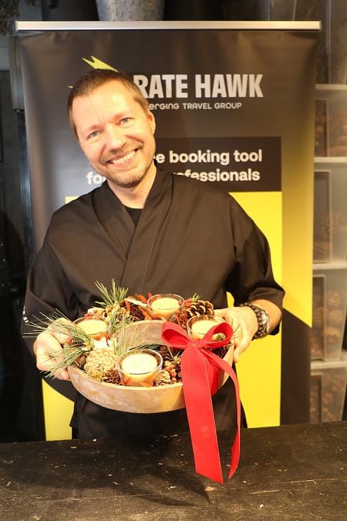 Starptautiskais ceļojumu tehnoloģiju uzņēmums «Rate Hawk» ar TOP labākajām tūrisma firmām meistaro Adventa vainagus Starptautiskais ceļojumu tehnoloģiju uzņēmums «Rate Hawk» ar TOP labākajām tūrisma firmām meistaro Adventa vainagus 364848