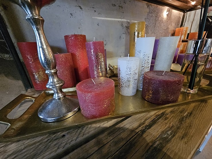 Meistarklases veidā iepazīstam sveču darbnīcu «Un:Te candles» Ķegumā 365681