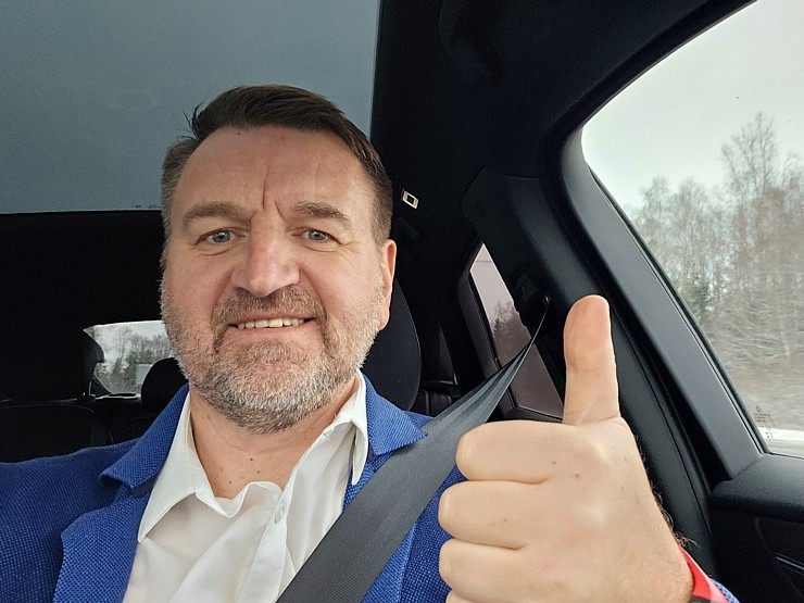 Ar jauno Volkswagen ID.7 ceļojam uz viesu namu «Bergervilla» Valkas novadā 366024