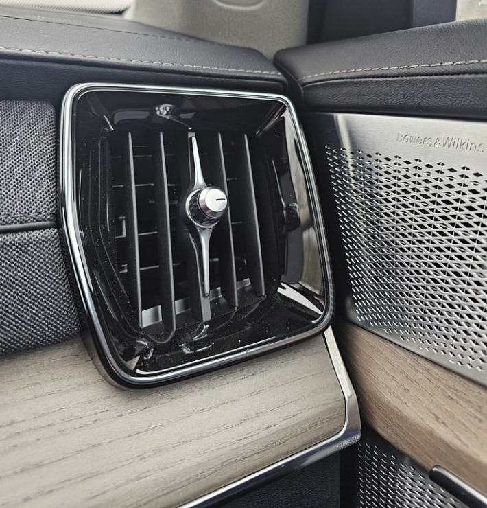 Apceļojam Latviju ar 455 zirgspēku jaudīgo Volvo XC90 Plug-in sadarbībā ar «Volvo Mūsa Motors Rīga» 368139