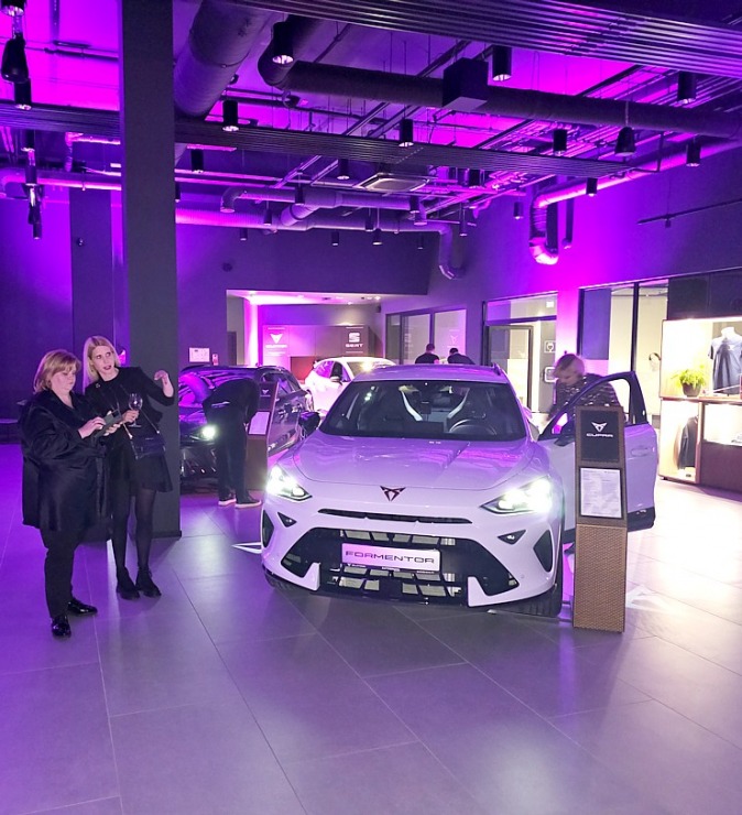 Tagad Daugavas kreisajā krastā Rīgā ir atvēries AUTOBRAVA Motors Ulmaņa | CUPRA oficiālais dīlercentrs Tagad Daugavas kreisajā krastā Rīgā ir atvēries AUTOBRAVA Motors Ulmaņa | CUPRA oficiālais dīlercentrs 368613