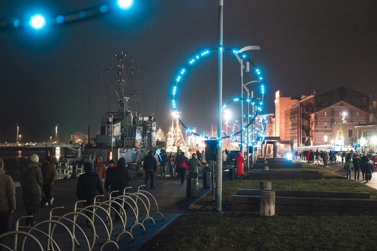Liepāja 400 gadu jubilejas svinībās iekrāsojas spožās gaismās 369245