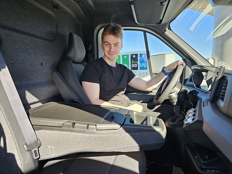 Sadarbībā ar auto nomu «Sixt Latvija» ceļojam ar jauno kravas furgonu «Renault Master» uz Latgali 369265