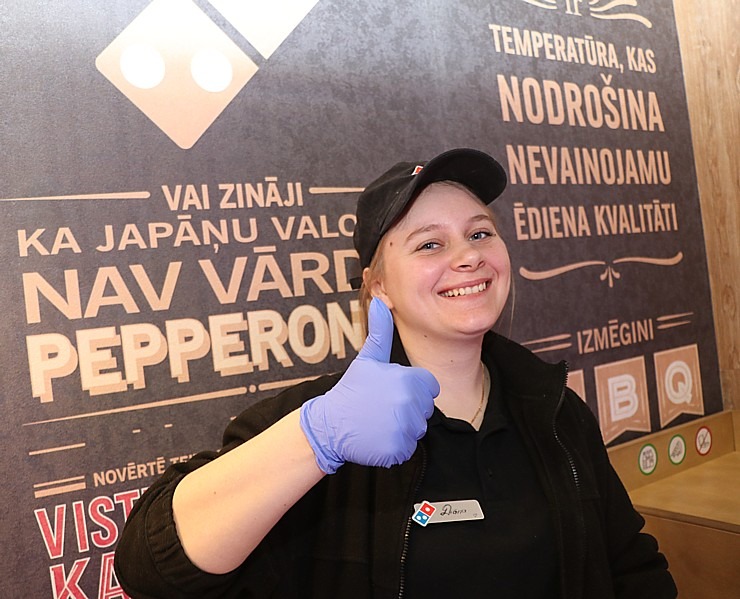Picēriju tīkls «Dominos Pizza» svinīgi atver piekto restorānu Rīgā - Mežciema Maxima pie B ieejas 369815