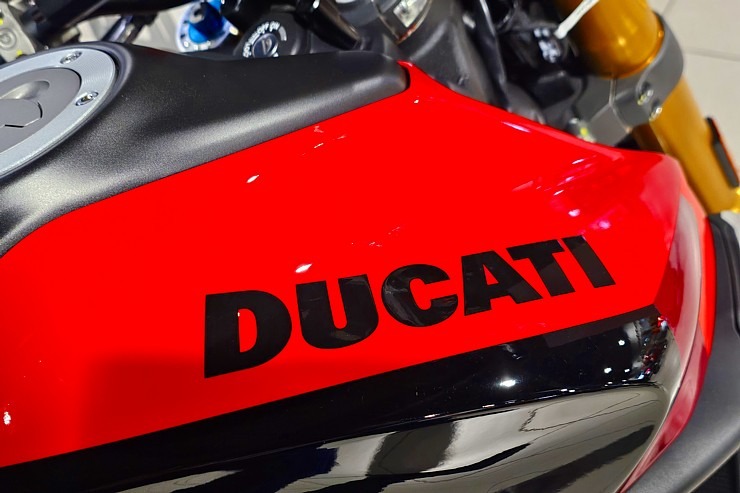 Rīgā atklāts jaunais DUCATI motosalons AUTOBRAVA Motors dīlercentrā 369827