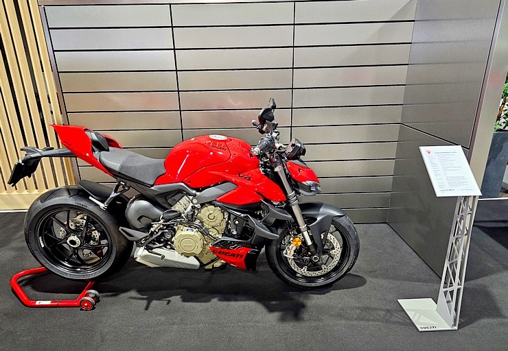 Rīgā atklāts jaunais DUCATI motosalons AUTOBRAVA Motors dīlercentrā 369839