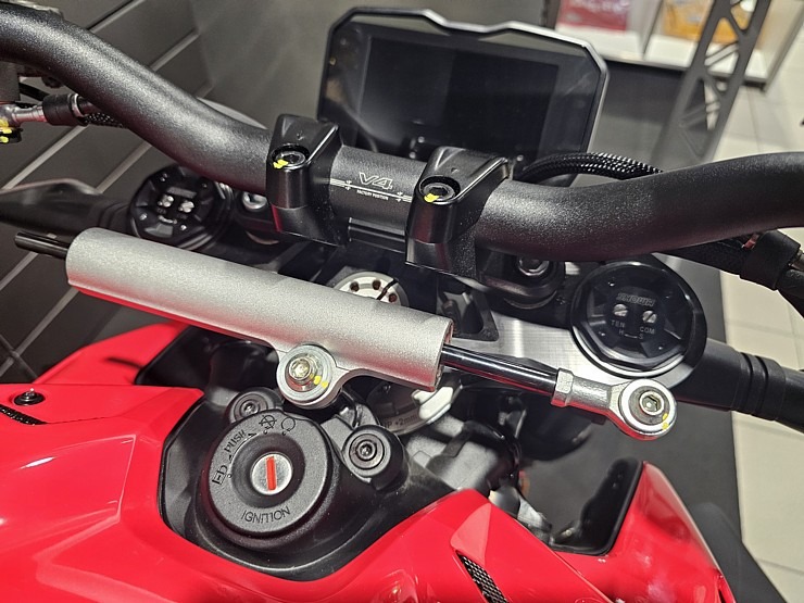 Rīgā atklāts jaunais DUCATI motosalons AUTOBRAVA Motors dīlercentrā 369847