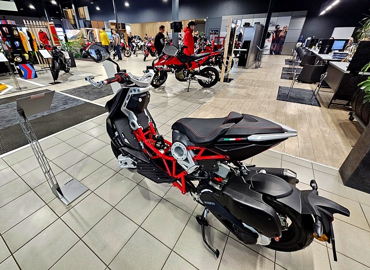 Rīgā atklāts jaunais DUCATI motosalons AUTOBRAVA Motors dīlercentrā 369834