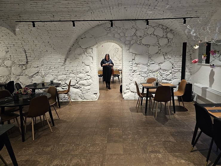 Iepazīstam Rēzeknes restorāna «We Know» ēdienkartes piedāvājumu un Latgales ēdienu meistarklases Iepazīstam Rēzeknes restorāna «We Know» ēdienkartes piedāvājumu un Latgales ēdienu meistarklases 370055