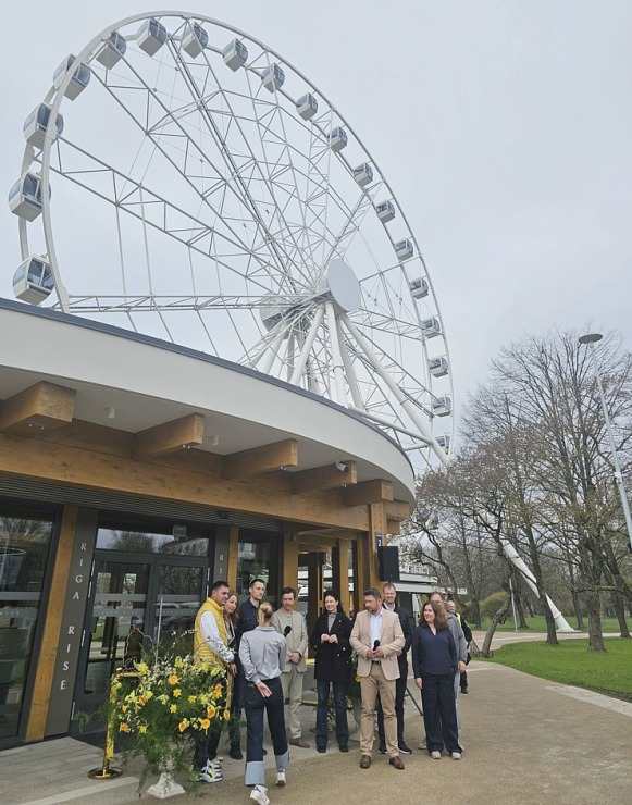 Pārdaugavā irr atklāts 65 metru augstais Rīgas panorāmas rats «Riga Rise» 370201
