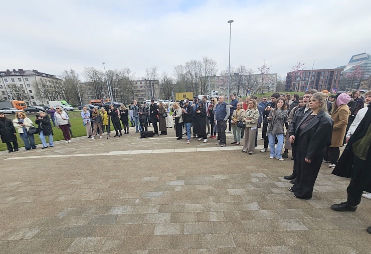 Pārdaugavā irr atklāts 65 metru augstais Rīgas panorāmas rats «Riga Rise» 370203