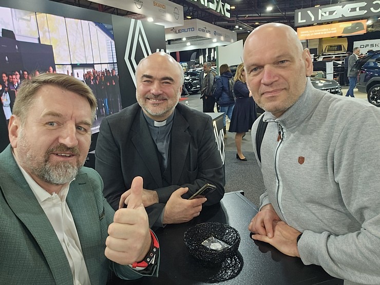 Sadarbībā ar «Europcar Latvija» Travelnews.lv apmeklē starptautisko autoindustrijas izstādi «Auto 2025» 370456