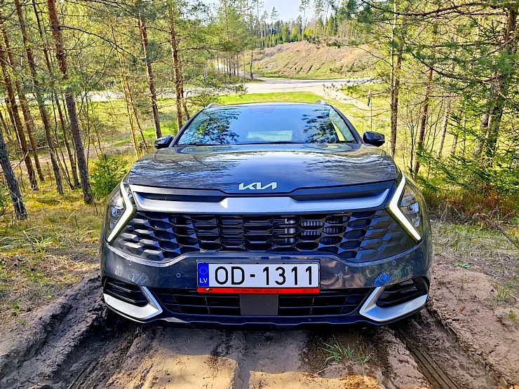 Sadarbībā ar auto nomu «Sixt Latvija» ceļojam ar vāģi «KIA Sportage», kas ir pieejams sākot no 29 eiro dienā Sadarbībā ar auto nomu «Sixt Latvija» ceļojam ar vāģi «KIA Sportage», kas ir pieejams sākot no 29 eiro dienā 370553