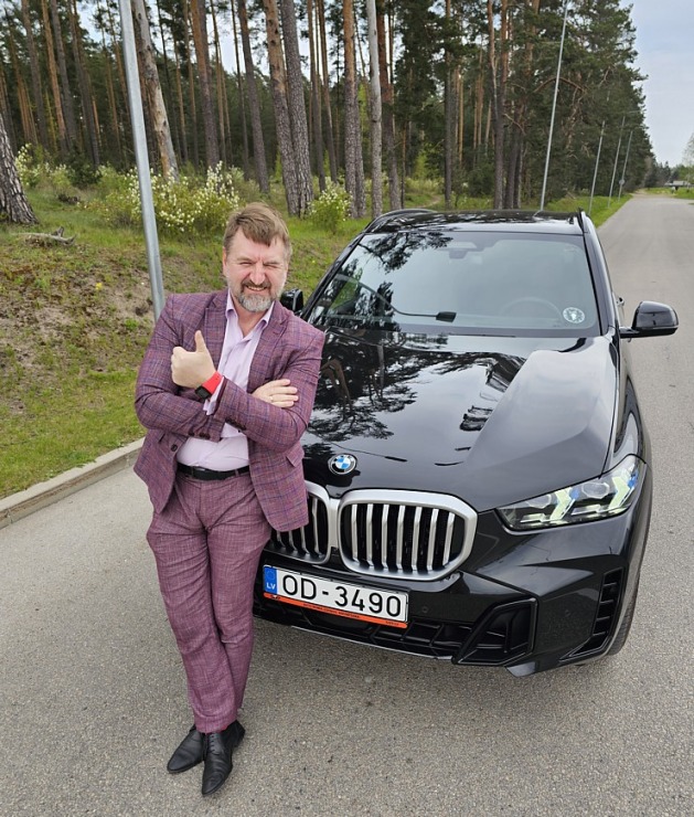 Sadarbībā ar auto nomu «Sixt Latvija» apceļojam Latviju ar vāģi «BMW X5» 371001