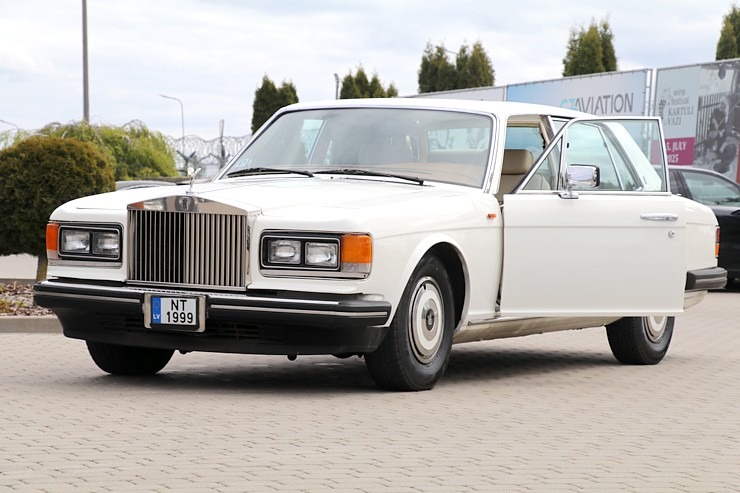Transfēru ar «Rolls-Royce» spēkratiem kāzām, īpašām sagaidīšanām, influenceriem piedāvā «Ax Group» Transfēru ar «Rolls-Royce» spēkratiem kāzām, īpašām sagaidīšanām, influenceriem piedāvā «Ax Group» 371044