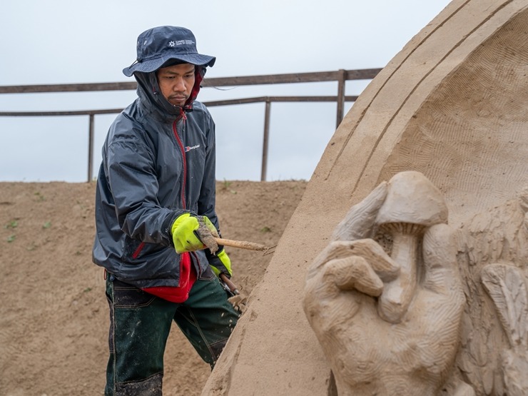 19. Starptautiskā smilšu skulptūru festivāls “Sand Signs 2025” pulcēja 17 meistarus no 11 valstīm. Foto: Raina Šmelde 371292
