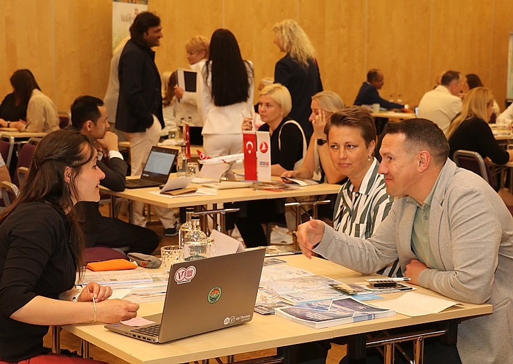 Latvijas tūrisma firmas satiekas kontaktbiržā «TTR Baltic 2025», «Radisson Blu Latvija Conference & Spa Hotel» 371528