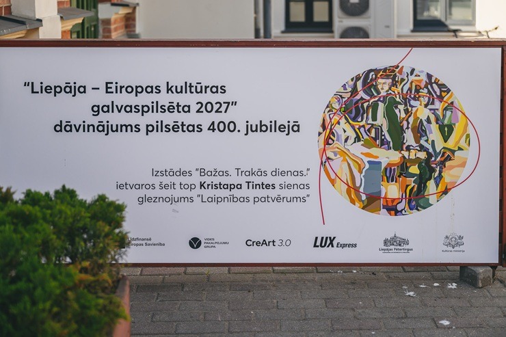 Tā Liepājā tapa jaunais Kristapa Tintes veidotais murālis 371763