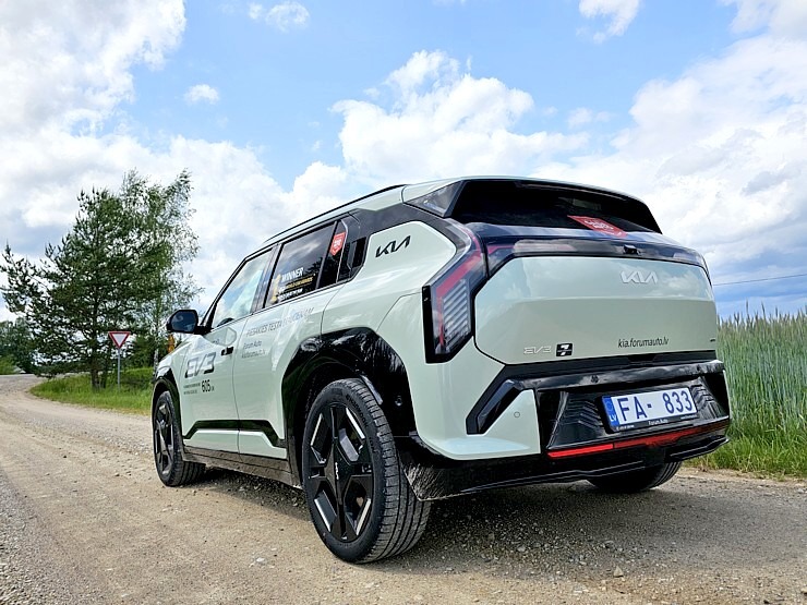 Travelnews.lv ceļo kopā ar «Gada auto» jaunajiem spēkratu pretendentiem 372173