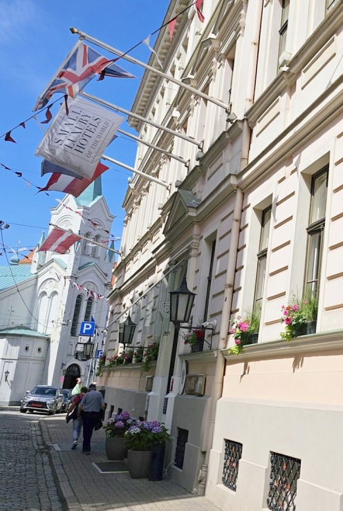 Vecrīgas Michelin saraksta viesnīcas «Grand Palace Hotel» restorāns «Seasons» piedāvā jaunu un izsmalcinātu ēdienkarti 373110