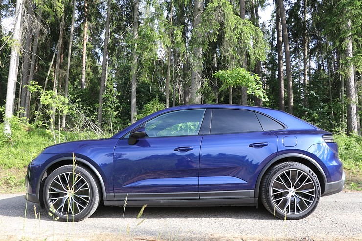 Sadarbībā ar auto nomu «SIXT Latvija» un «Porsche Macan 4» ceļojam uz Valmieru pēc zelta medaļas Sadarbībā ar auto nomu «SIXT Latvija» un «Porsche Macan 4» ceļojam uz Valmieru pēc zelta medaļas 373355