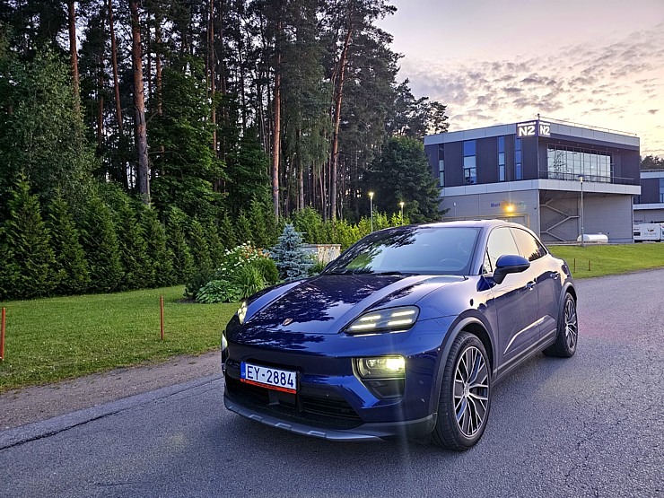 Sadarbībā ar auto nomu «SIXT Latvija» un «Porsche Macan 4» apceļojam Latviju 373396