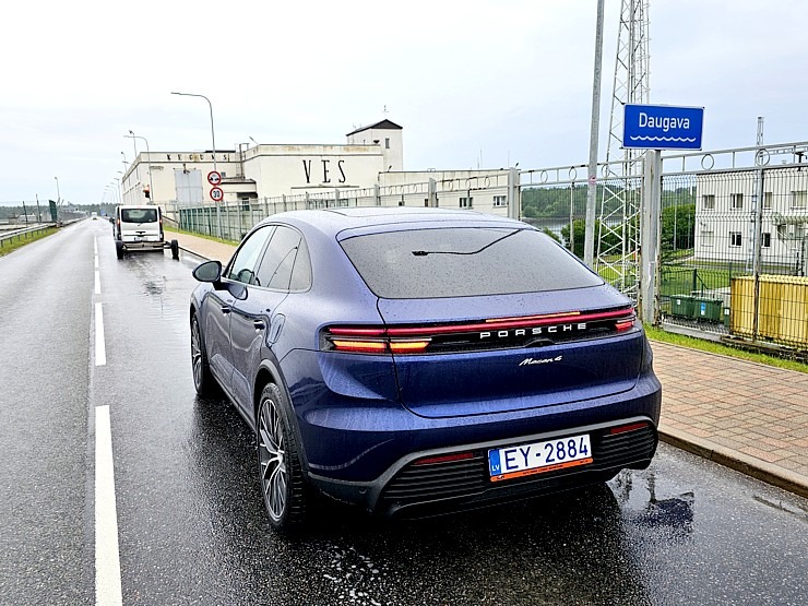 Sadarbībā ar auto nomu «SIXT Latvija» un «Porsche Macan 4» apceļojam Latviju 373381