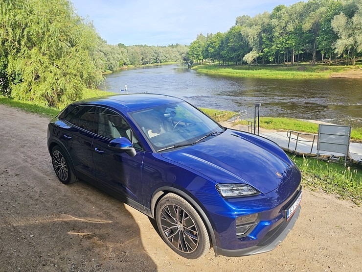 Kad ceļš ir galamērķis — Latvija ar «SIXT Latvija» un «Porsche Macan 4» 373553