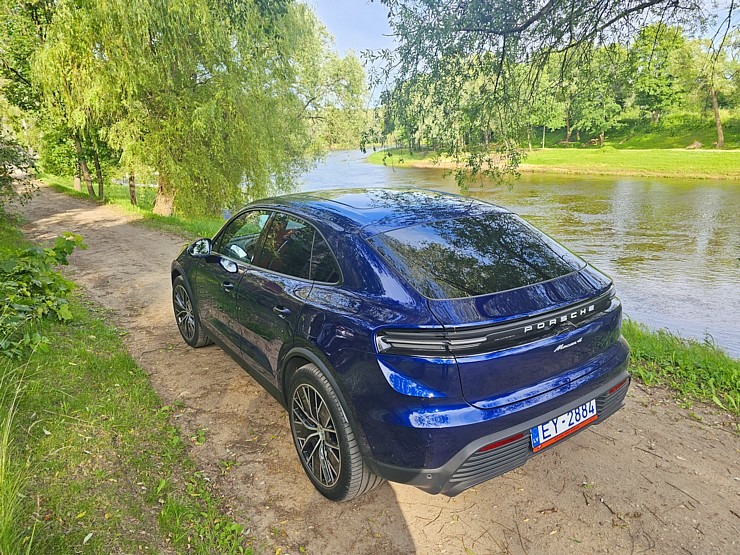 Kad ceļš ir galamērķis — Latvija ar «SIXT Latvija» un «Porsche Macan 4» 373554