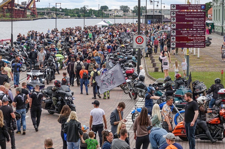 «Kurland Bike Meet 2025»: Ventspili pārņem baikeri 373743