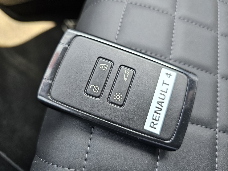 Travelnews.lv piedalās «Gada auto» testa braucienā ar 22 automašīnām 375016