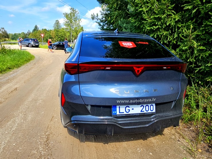 Travelnews.lv piedalās «Gada auto» testa braucienā ar 22 automašīnām 375029