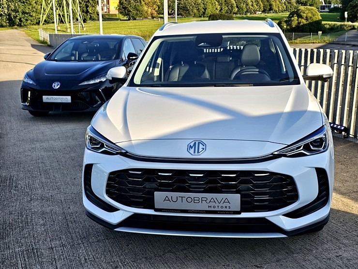 Leģendārais britu auto zīmols «MG» ar autocentru «Autobrava» palīdzību ienāk Latvijā 375385