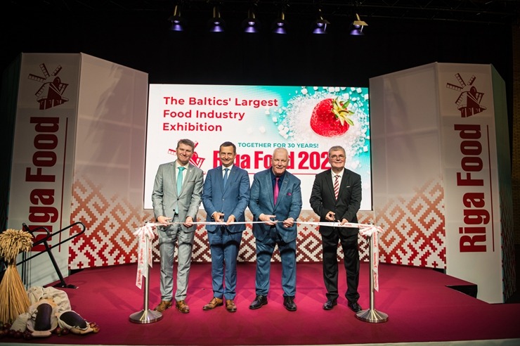 Ķīpsalā norit Baltijas lielākā pārtikas industrijas izstāde «Riga Food 2025», kurai ir jau 30 gadu dzimšanas diena. Foto: Ieva Makare 376335