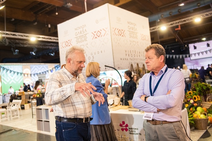 Ķīpsalā norit Baltijas lielākā pārtikas industrijas izstāde «Riga Food 2025», kurai ir jau 30 gadu dzimšanas diena. Foto: Ieva Makare 376337