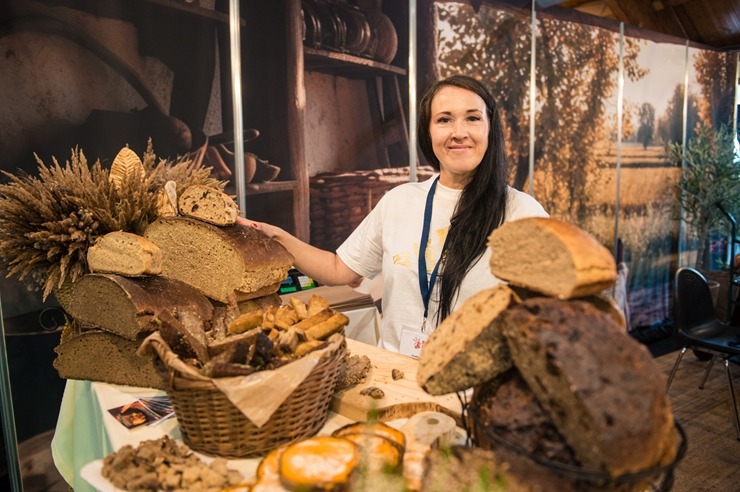 Ķīpsalā norit Baltijas lielākā pārtikas industrijas izstāde «Riga Food 2025», kurai ir jau 30 gadu dzimšanas diena. Foto: Ieva Makare 376339