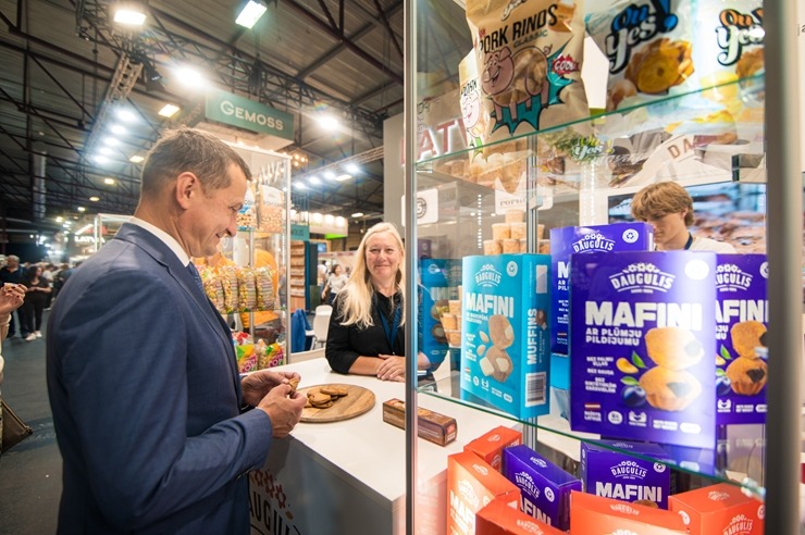 Ķīpsalā norit Baltijas lielākā pārtikas industrijas izstāde «Riga Food 2025», kurai ir jau 30 gadu dzimšanas diena. Foto: Ieva Makare 376348