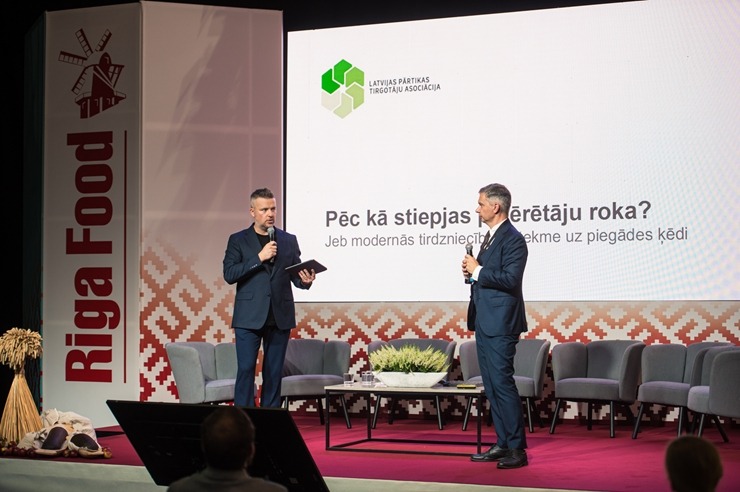 Ķīpsalā norit Baltijas lielākā pārtikas industrijas izstāde «Riga Food 2025», kurai ir jau 30 gadu dzimšanas diena. Foto: Ieva Makare 376364