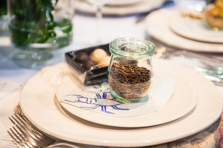 Ķīpsalā norit Baltijas lielākā pārtikas industrijas izstāde «Riga Food 2025», kurai ir jau 30 gadu dzimšanas diena. Foto: Ieva Makare 376366