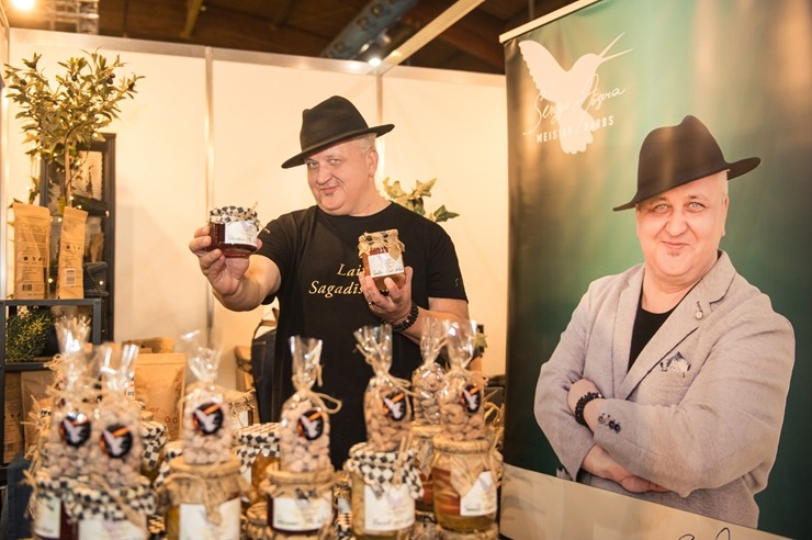 Ķīpsalā norit Baltijas lielākā pārtikas industrijas izstāde «Riga Food 2025», kurai ir jau 30 gadu dzimšanas diena. Foto: Ieva Makare 376378