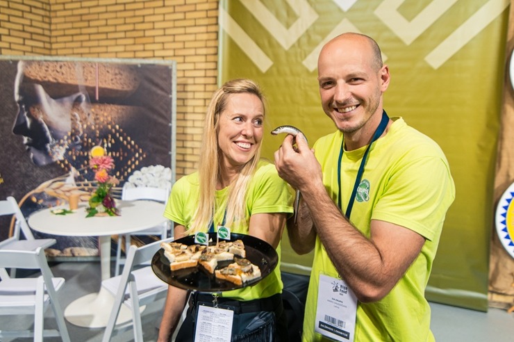 Ķīpsalā norit Baltijas lielākā pārtikas industrijas izstāde «Riga Food 2025», kurai ir jau 30 gadu dzimšanas diena. Foto: Ieva Makare 376392
